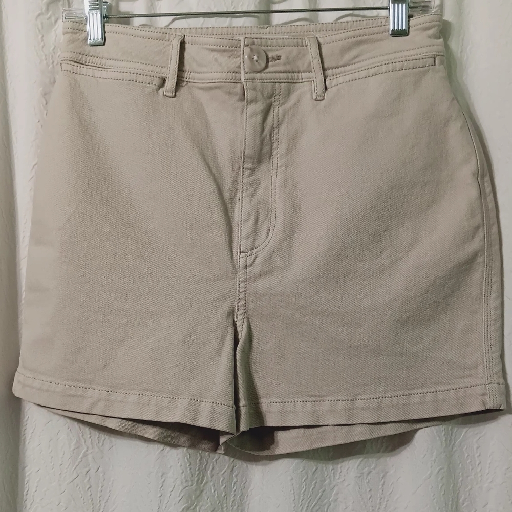 LOFT High Waist Women’s Shorts in Light Beige